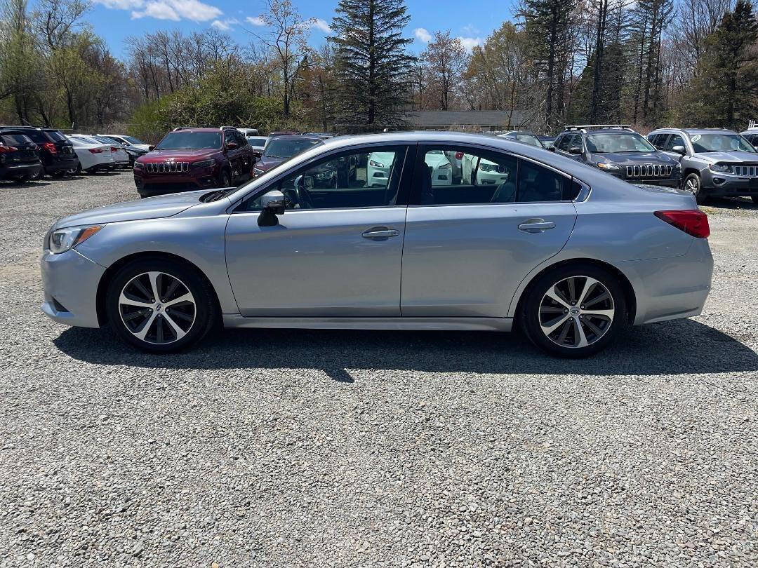 Used 2017 Subaru Legacy 2.5i Limited AWD/4WD image 8