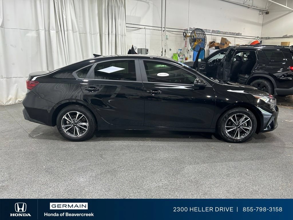 Used 2024 Kia Forte LXS w/ LXS Technology Package FWD image 9