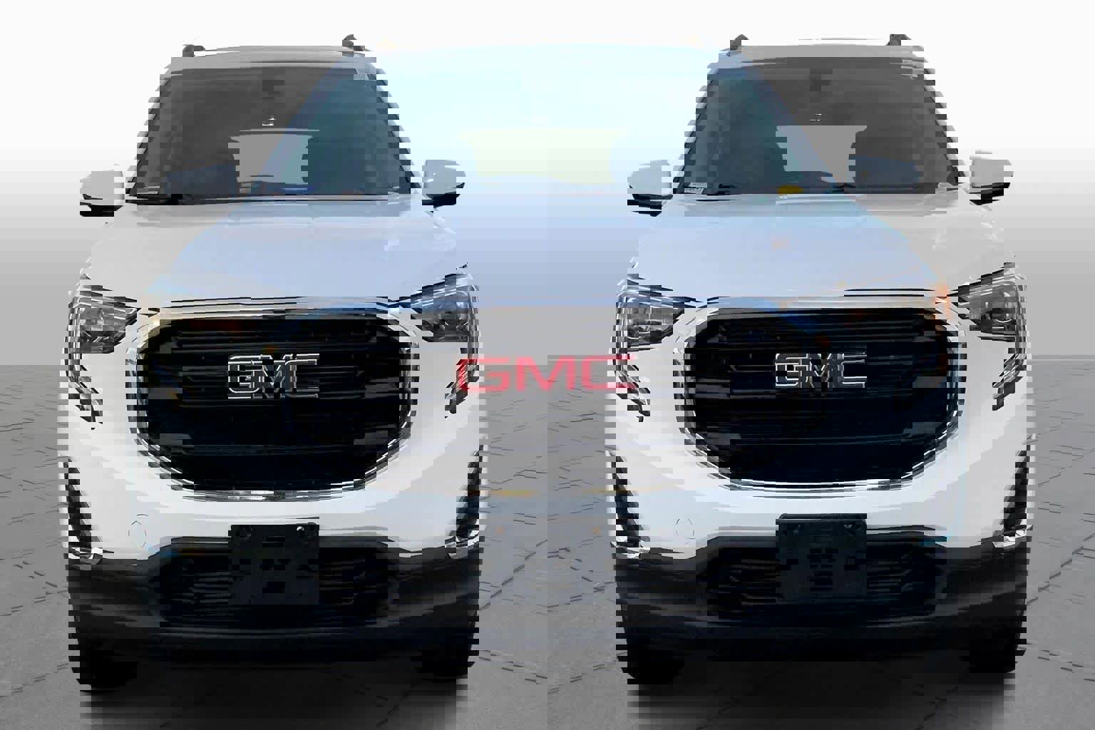 Used 2019 GMC Terrain SLE w/ Driver Convenience Package image 3