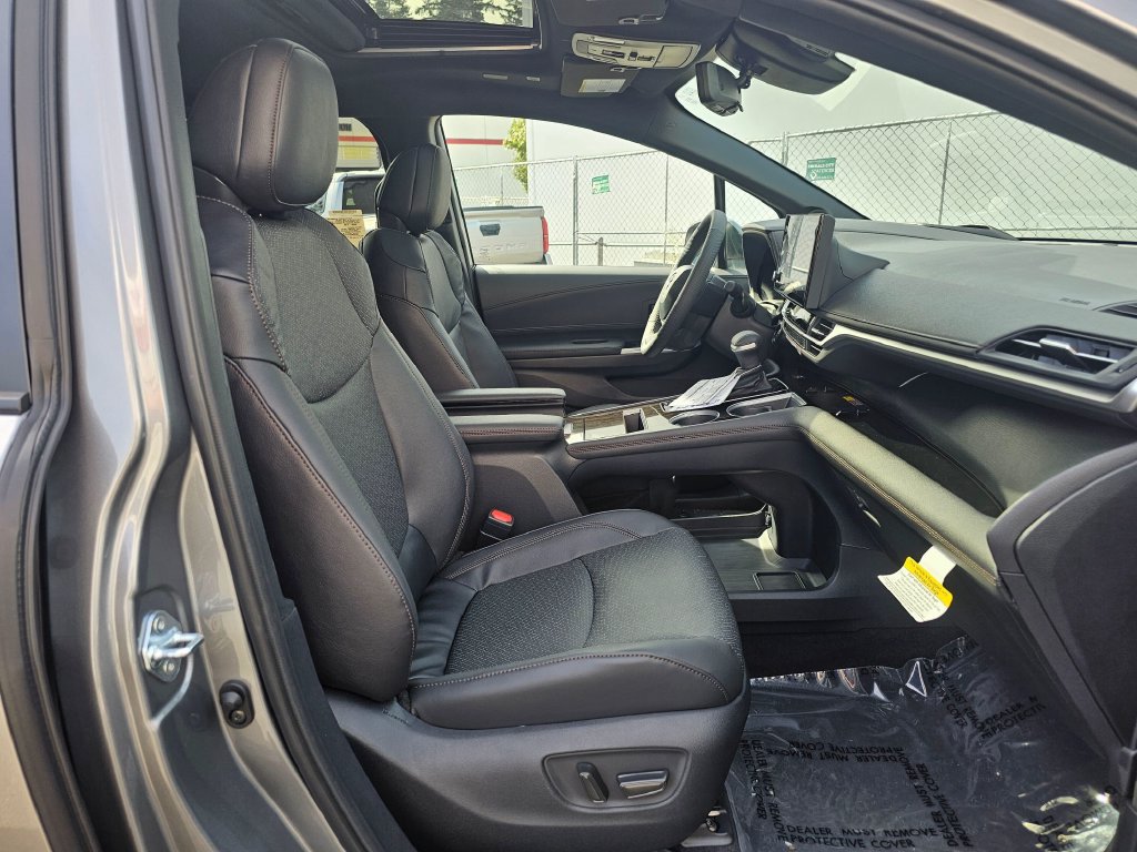 New 2026 Toyota Sienna Platinum AWD/4WD image 10