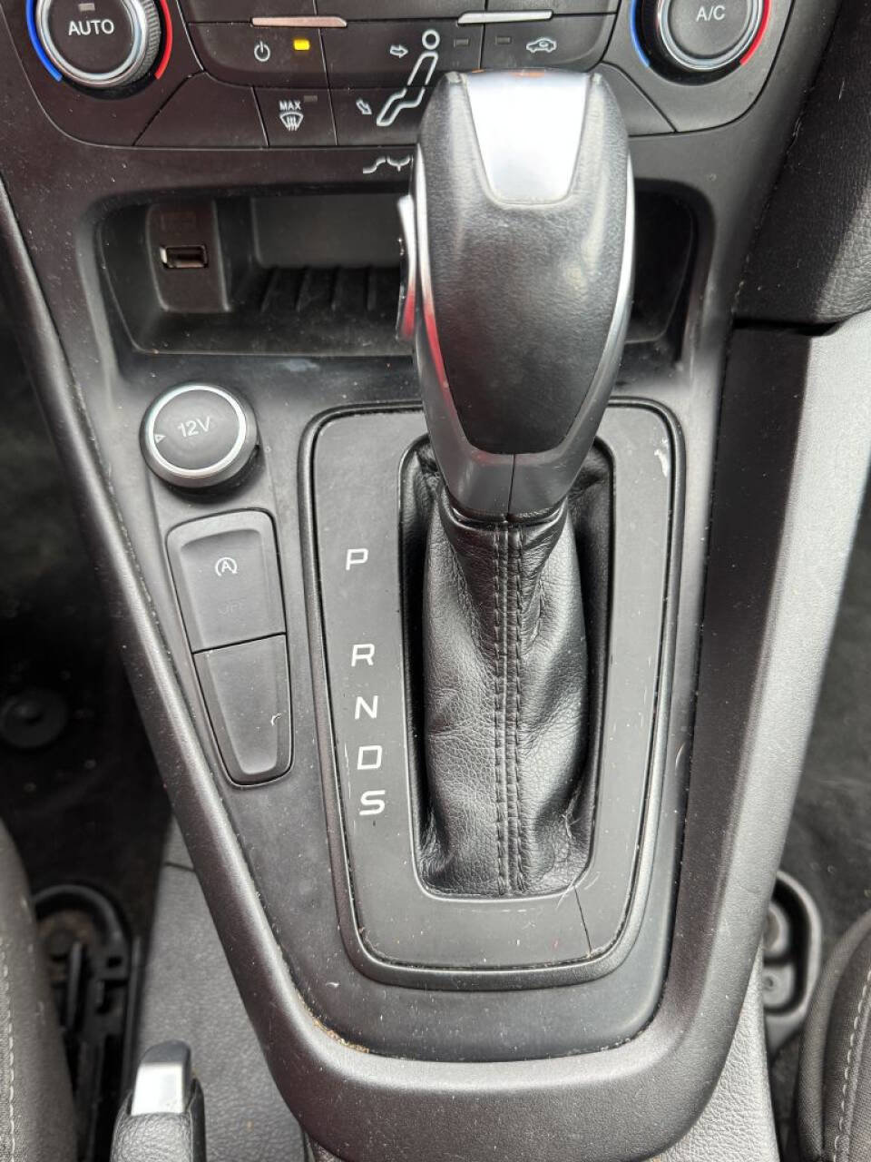 Used 2016 Ford Focus SE image 18