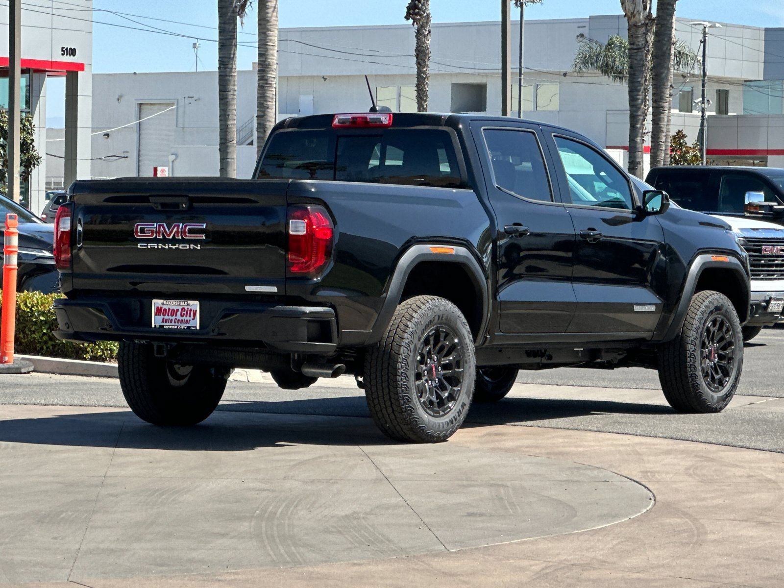 New 2026 GMC Canyon Elevation w/ Convenience Package RWD image 4