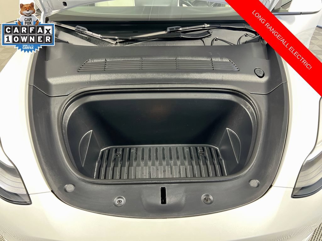 Used 2024 Tesla Model Y Long Range AWD/4WD image 33