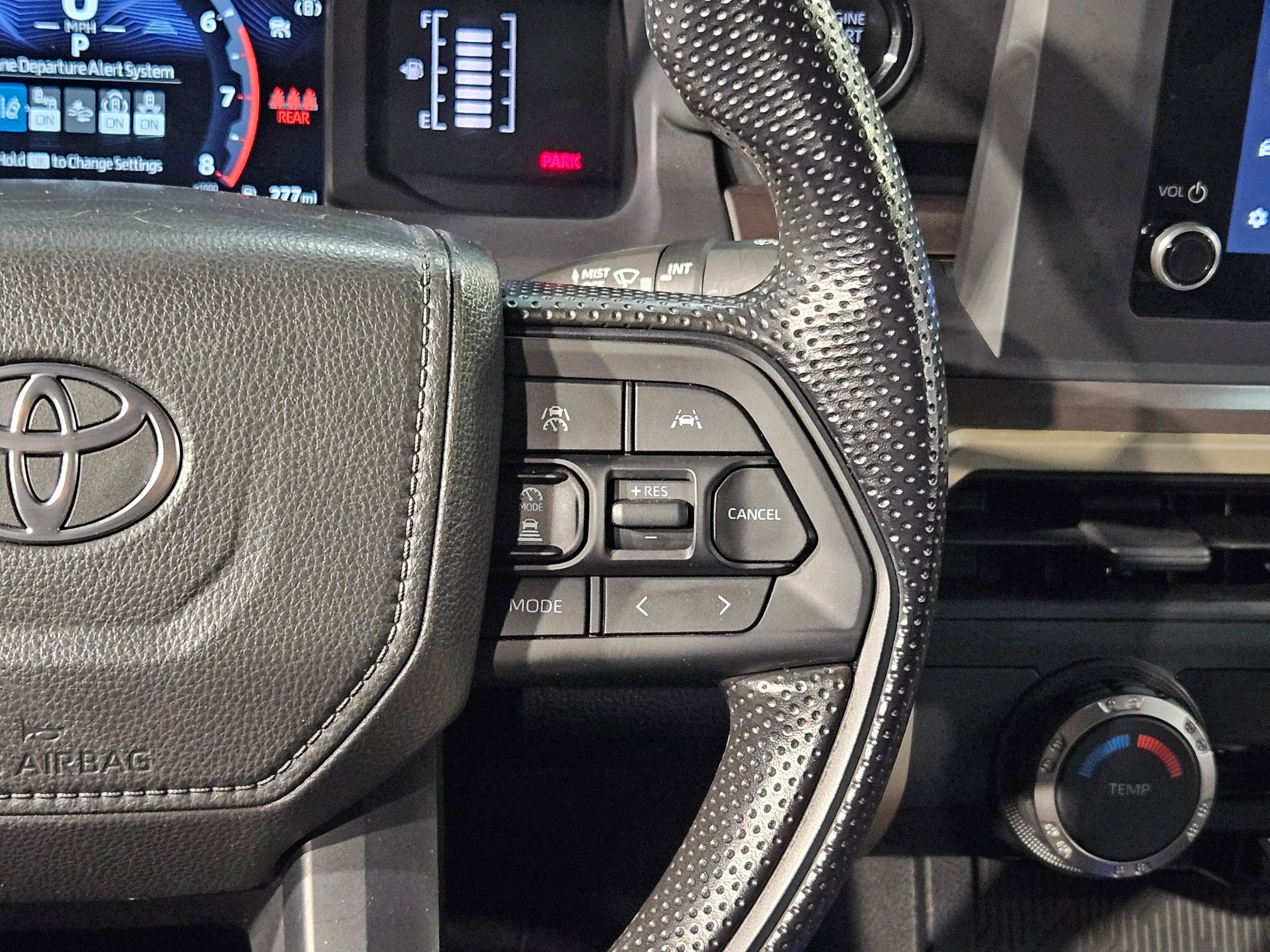 Certified 2025 Toyota Tacoma SR5 image 28