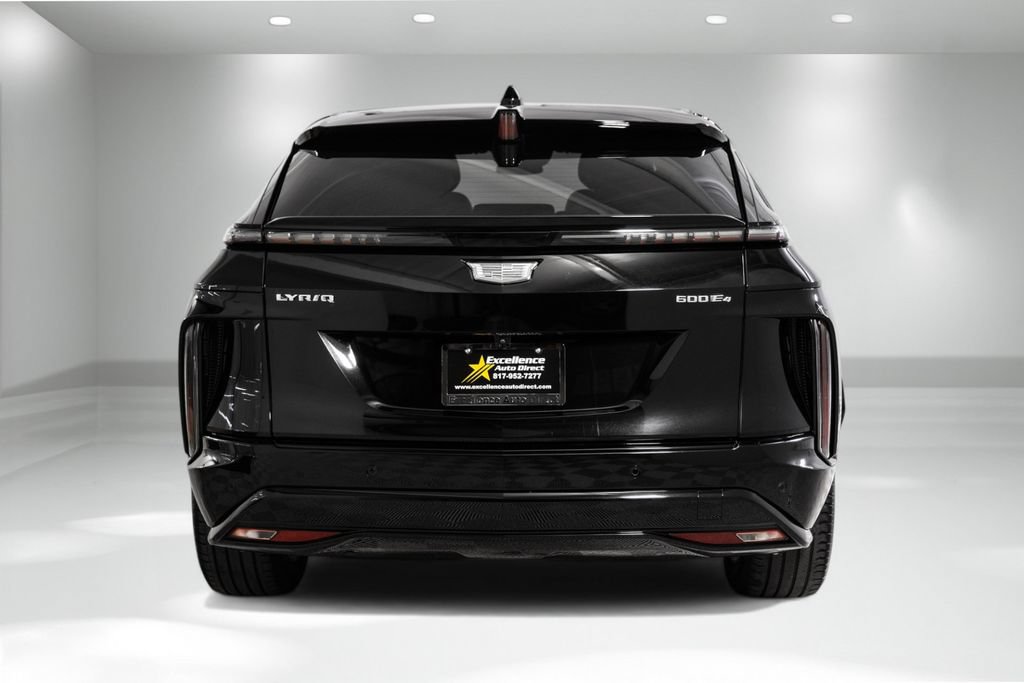 Used 2024 Cadillac Lyriq Sport w/ LPO, Floor Liner Package AWD/4WD image 8