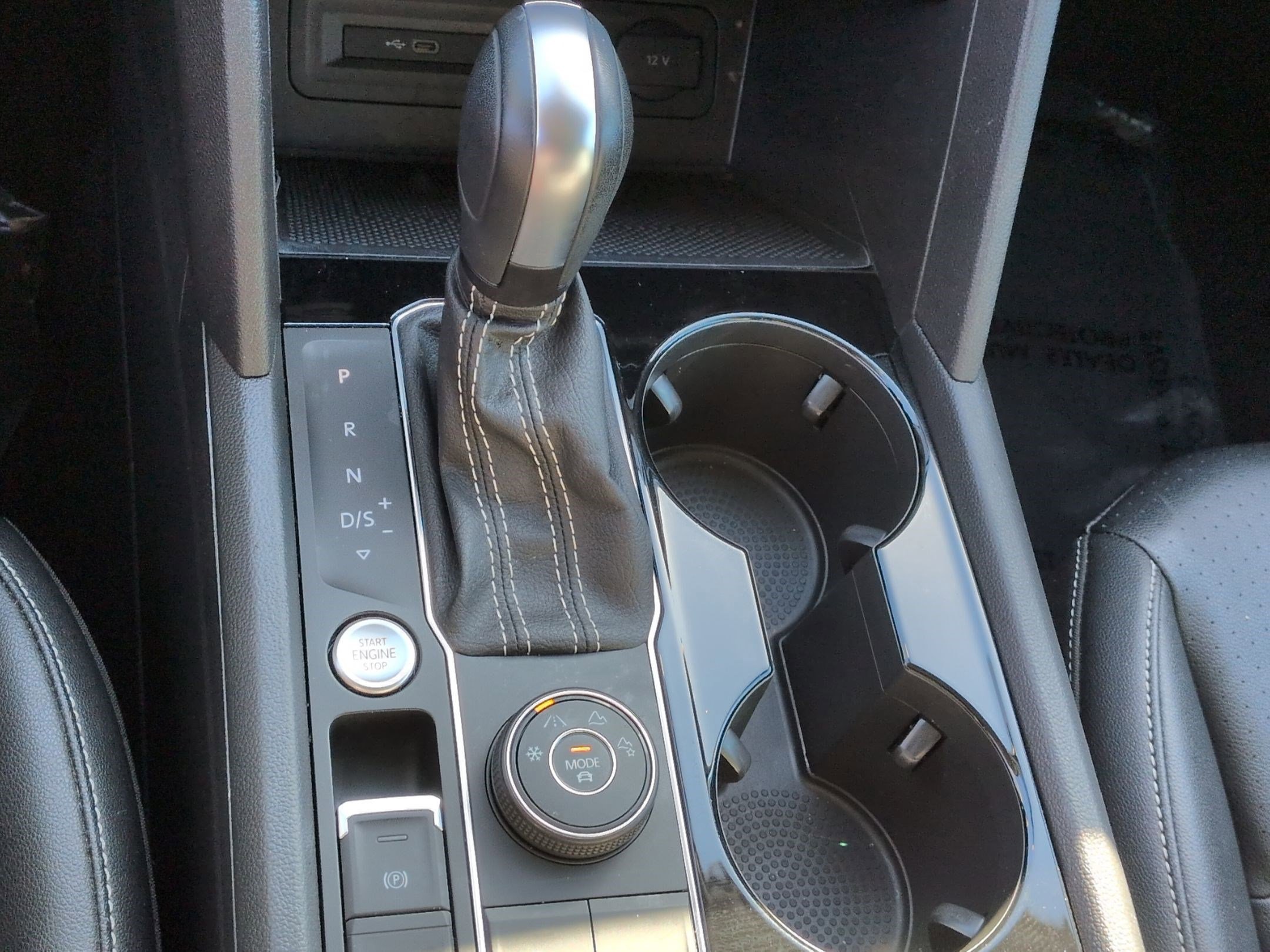 Used 2023 Volkswagen Atlas SE w/ Panoramic Sunroof Package image 24