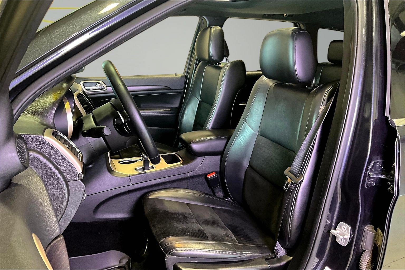 Used 2014 Jeep Grand Cherokee Altitude AWD/4WD image 20
