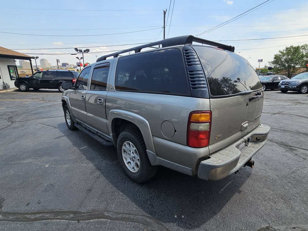 Used 2002 Chevrolet Suburban Z71 AWD/4WD image 3