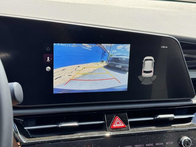 Used 2023 Kia Niro EX FWD image 16