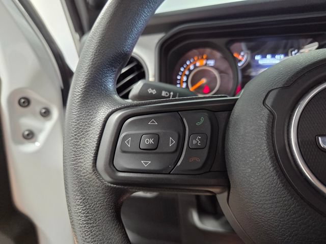 Used 2025 Jeep Wrangler Sport AWD/4WD image 23