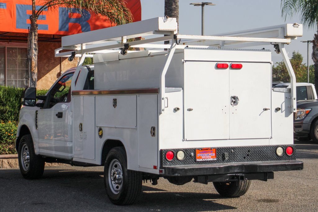 Used 2018 Ford F350 XL w/ Power Equipment Group RWD image 8