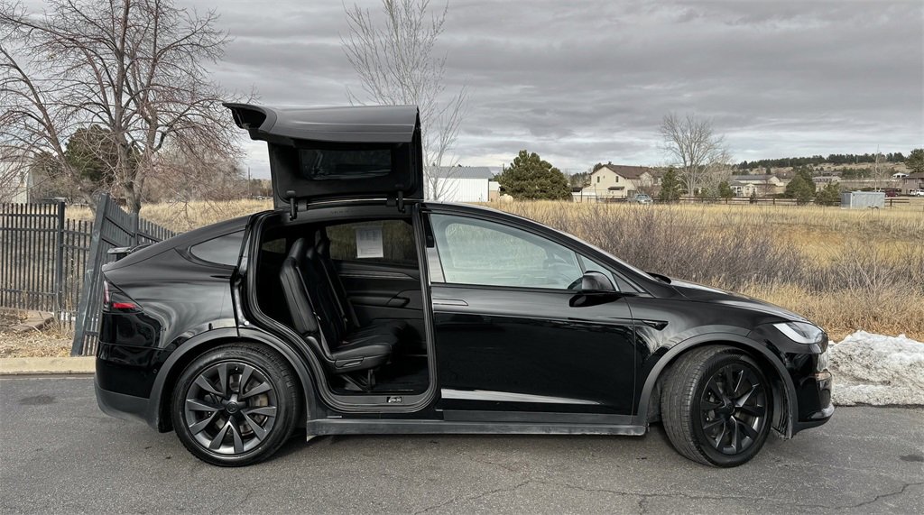 Used 2022 Tesla Model X image 6