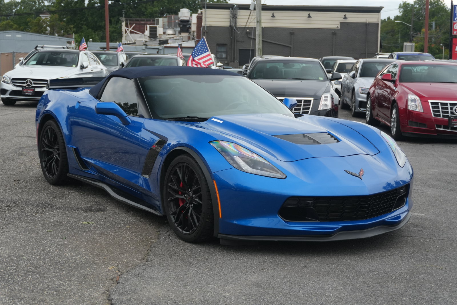 Used 2016 Chevrolet Corvette Z06 w/ 2LZ Preferred Equipment Group RWD image 3