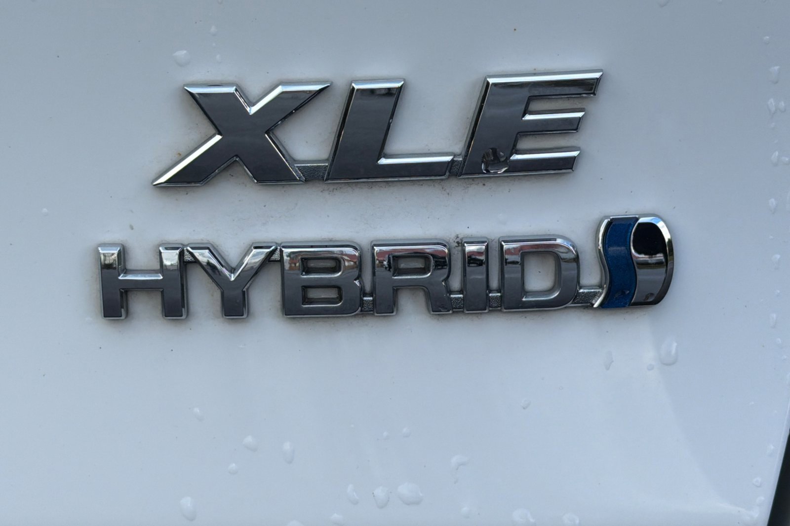 Used 2024 Toyota RAV4 XLE image 26