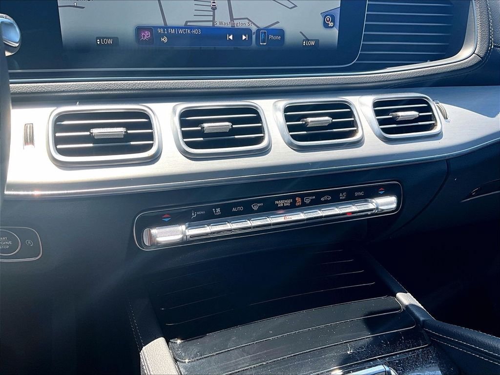 Used 2025 Mercedes-Benz GLS 450 4MATIC image 27
