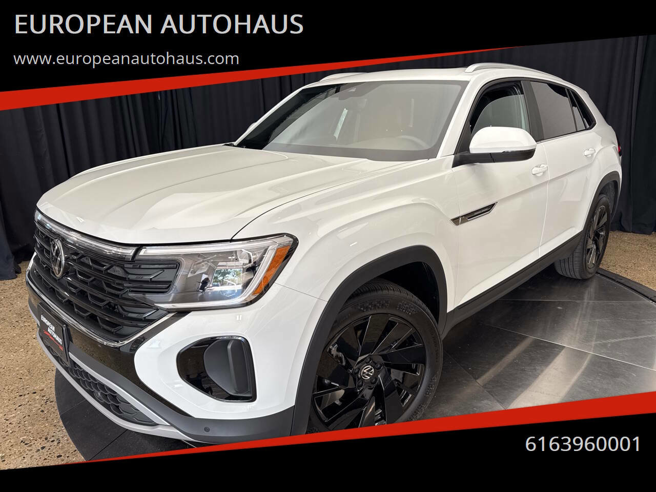 Used 2024 Volkswagen Atlas Cross Sport SE w/ Panoramic Sunroof Package image 1
