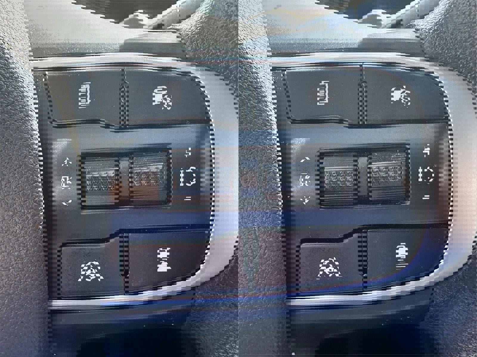 Used 2025 Kia K5 LXS image 17