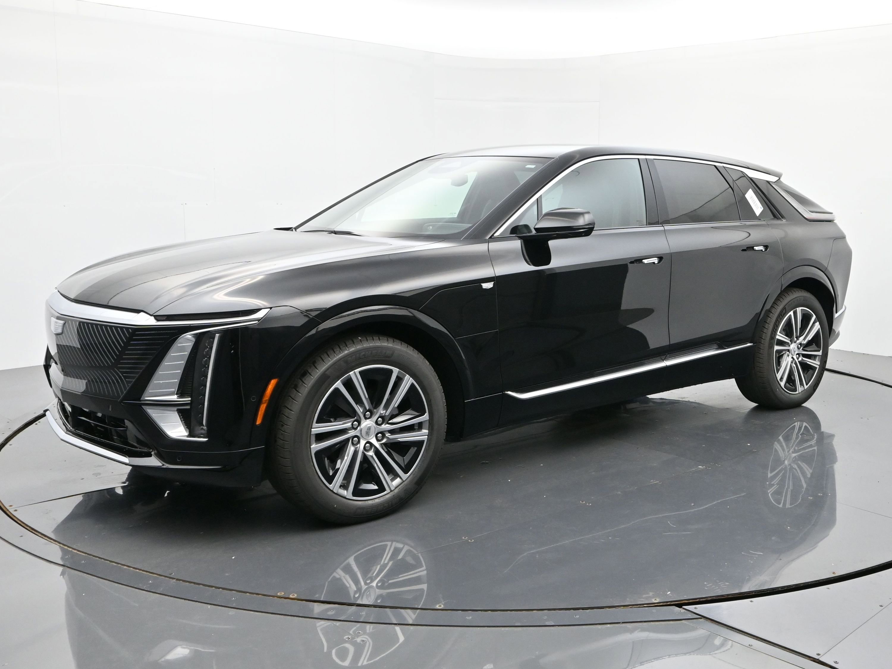 New 2026 Cadillac Lyriq Luxury