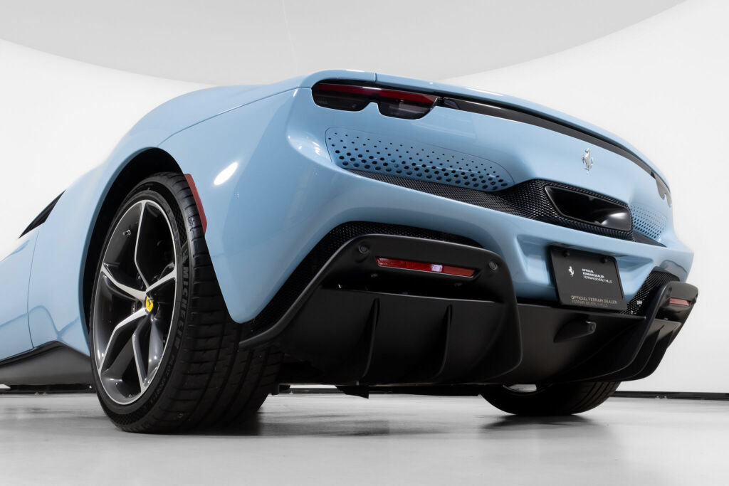 Used 2024 Ferrari 296 GTS RWD image 19