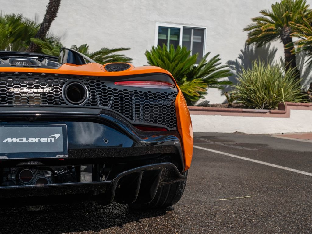 New 2026 McLaren Artura Spider image 31