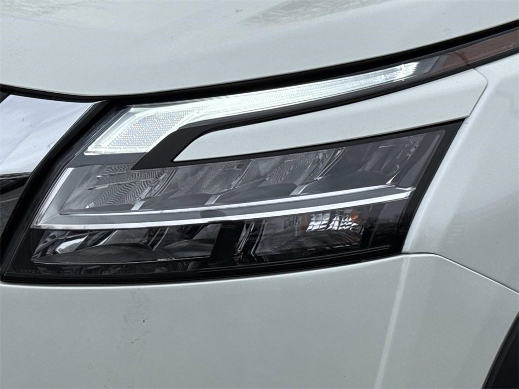 Certified 2022 Nissan Pathfinder SL w/ SL Premium Package image 28