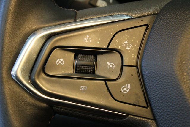 Used 2025 Chevrolet Trax LT w/ LT Convenience Package image 20