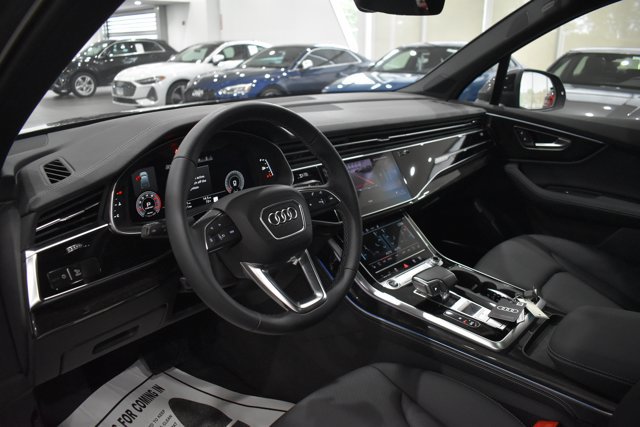 Used 2026 Audi Q7 3.0T Premium Plus w/ Premium Plus Package AWD/4WD image 12