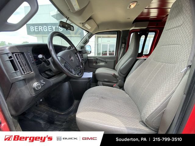 Used 2020 GMC Savana 3500 w/ Driver Convenience Package RWD image 8