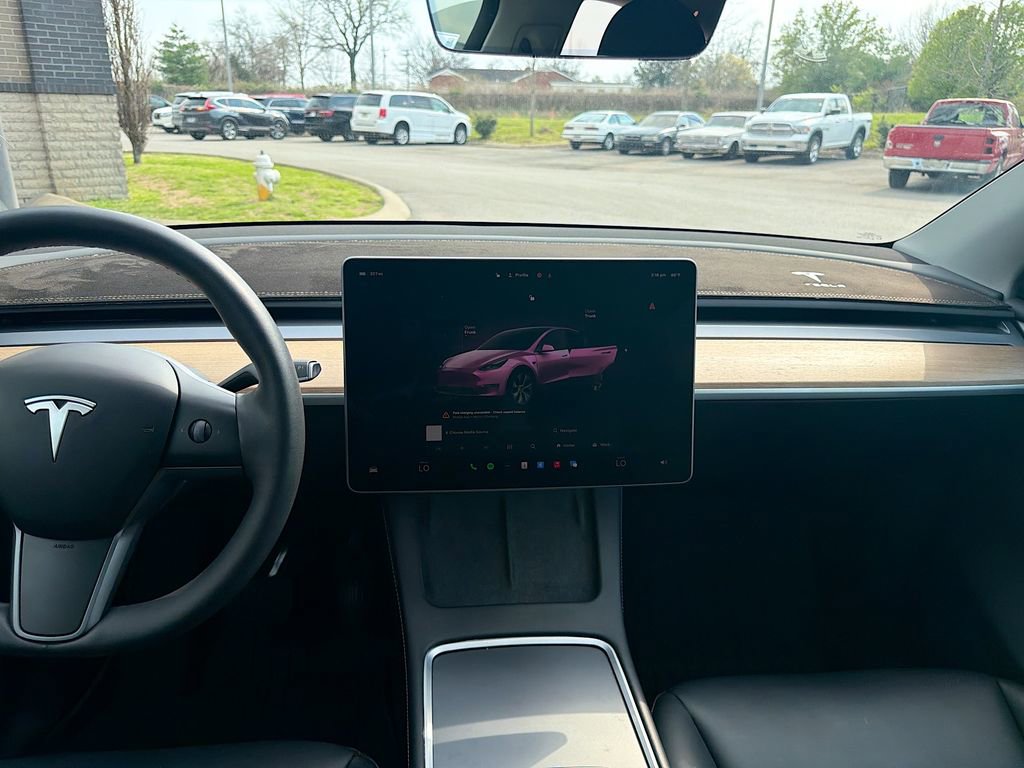 Used 2023 Tesla Model Y Long Range image 19