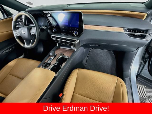 Used 2023 Lexus RX 350 Premium Plus w/ Cold Area Package FWD image 26