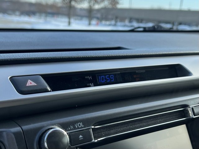 Used 2015 Toyota RAV4 Limited image 28