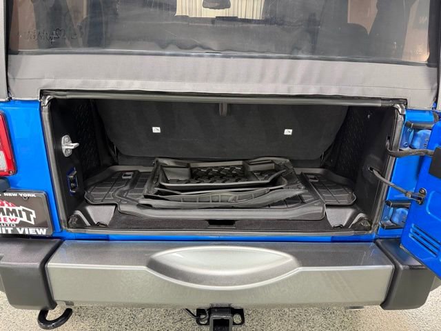 Used 2015 Jeep Wrangler Sport image 9