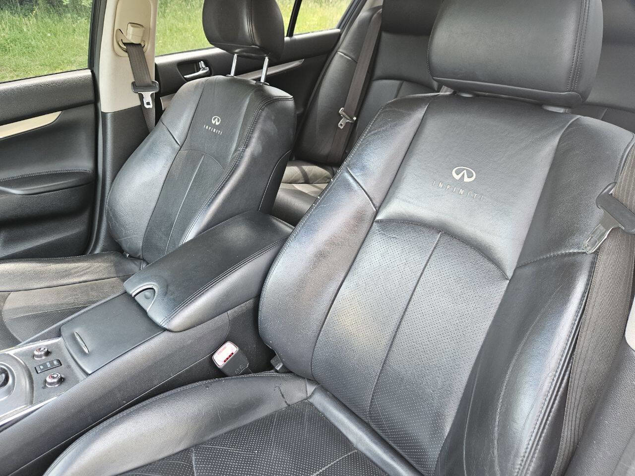 Used 2013 INFINITI G37 x Sedan w/ Premium Pkg AWD/4WD image 11