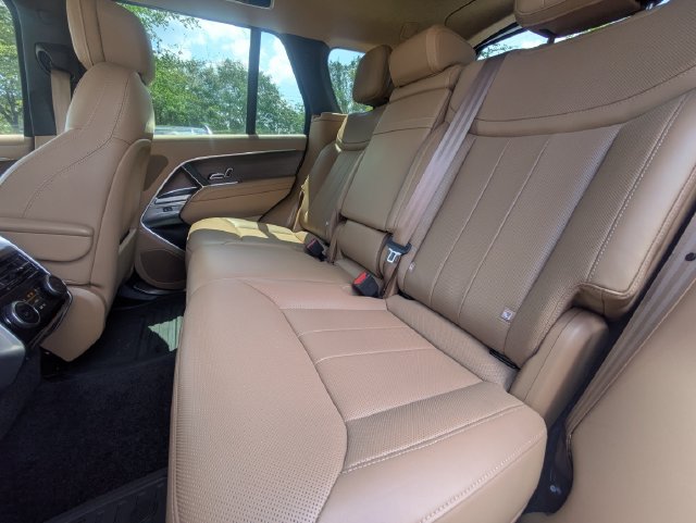 Used 2023 Land Rover Range Rover SE AWD/4WD image 11