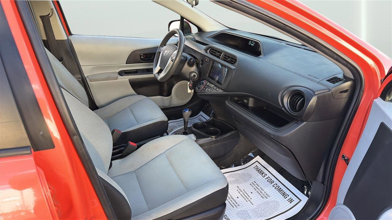 Used 2014 Toyota Prius C One image 15