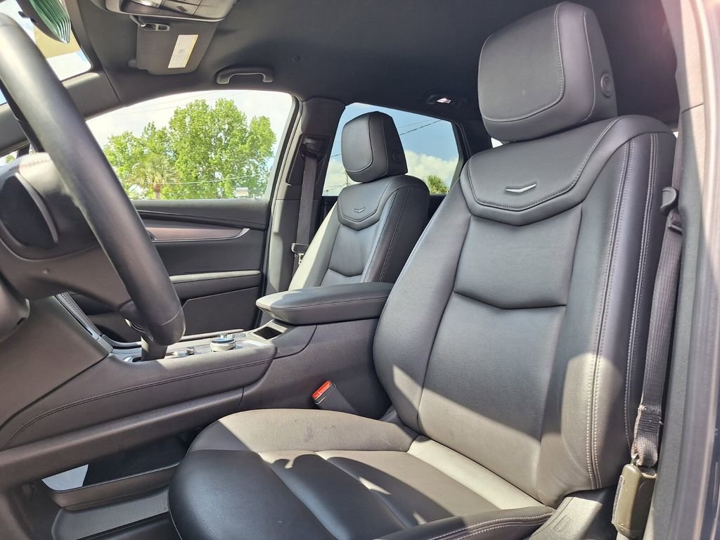 Certified 2024 Cadillac XT5 Luxury FWD image 21