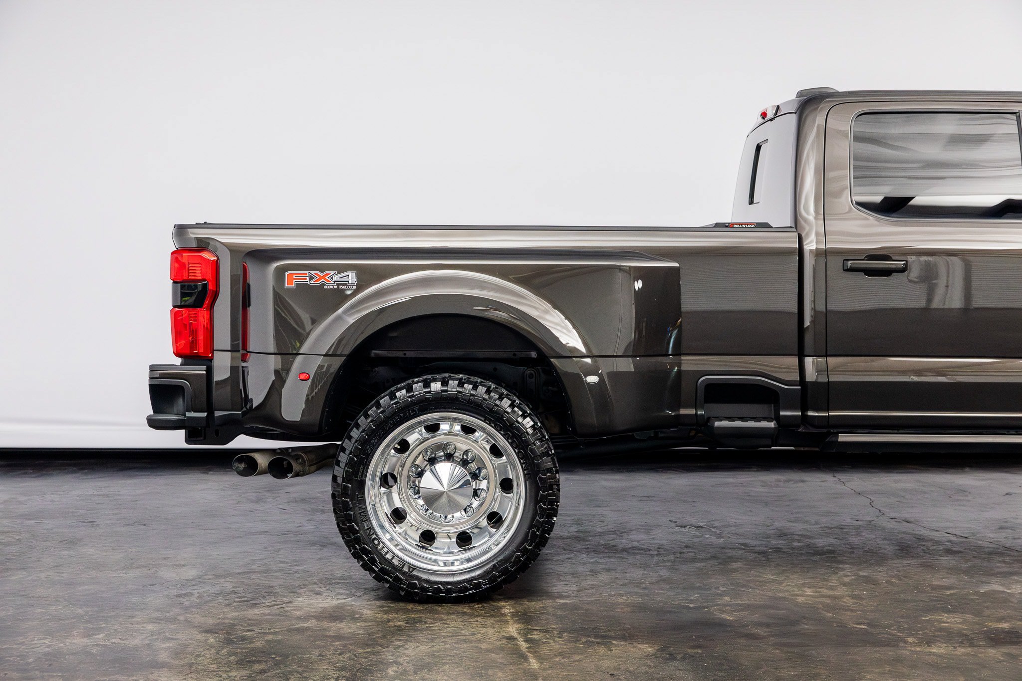 Used 2024 Ford F350 King Ranch w/ Chrome Package AWD/4WD image 25
