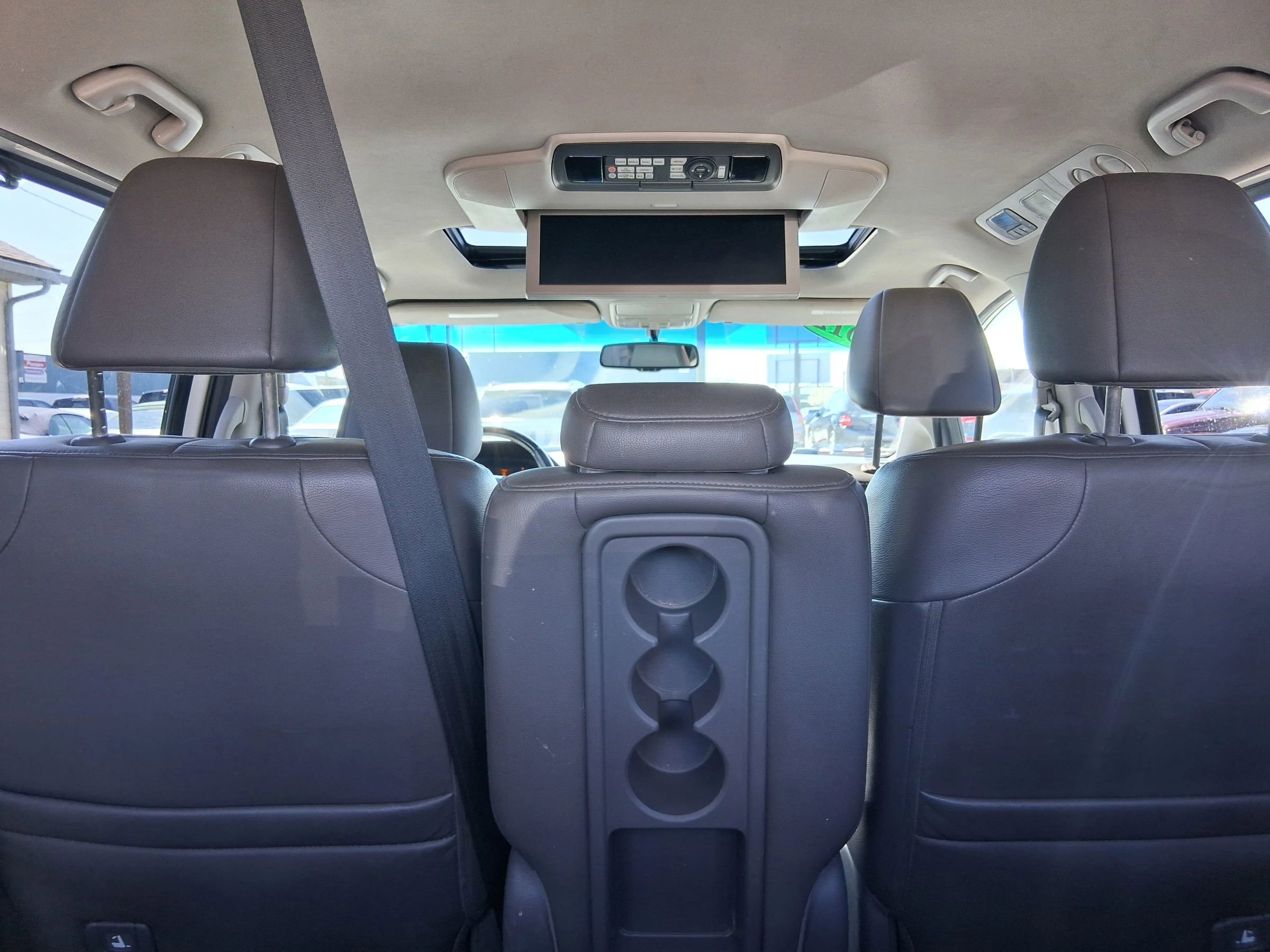Used 2012 Honda Odyssey Touring Elite image 12