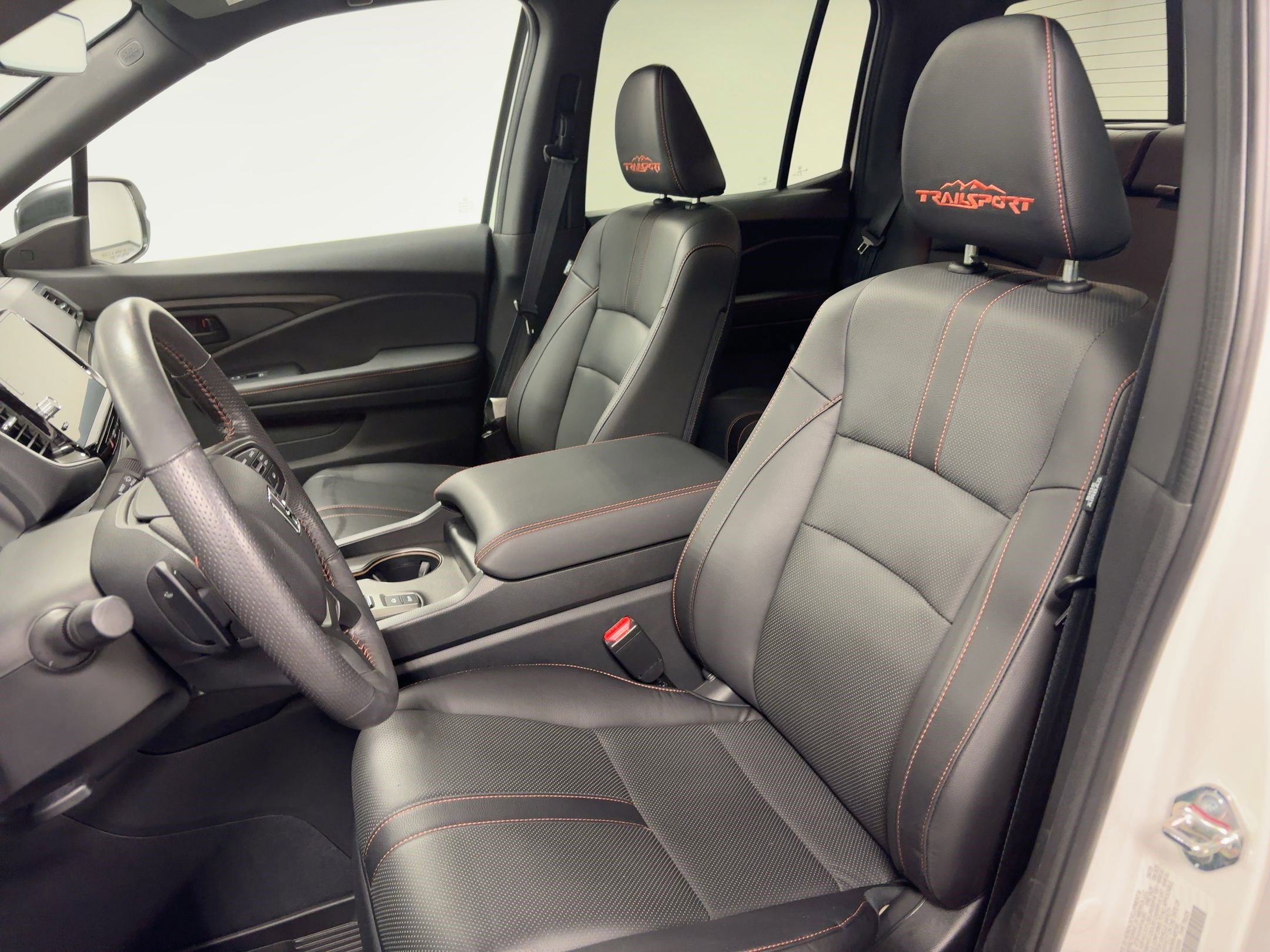 Used 2025 Honda Ridgeline TrailSport image 4