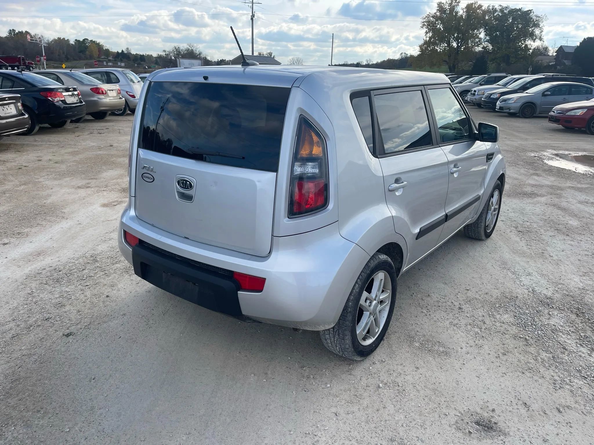 Used 2011 Kia Soul + image 4