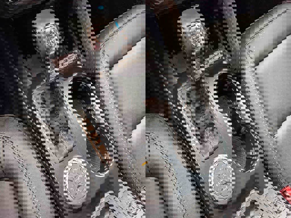 New 2025 Ford Bronco Badlands image 18