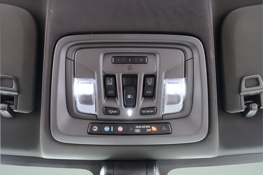 Used 2021 Chevrolet Silverado 2500 LTZ w/ LTZ Premium Package AWD/4WD image 19