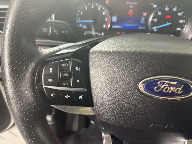 Used 2023 Ford Explorer ST-Line AWD/4WD image 13