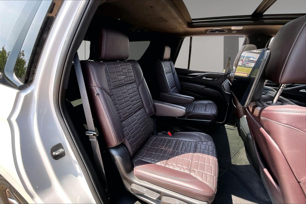 Used 2024 Cadillac Escalade V AWD/4WD image 29