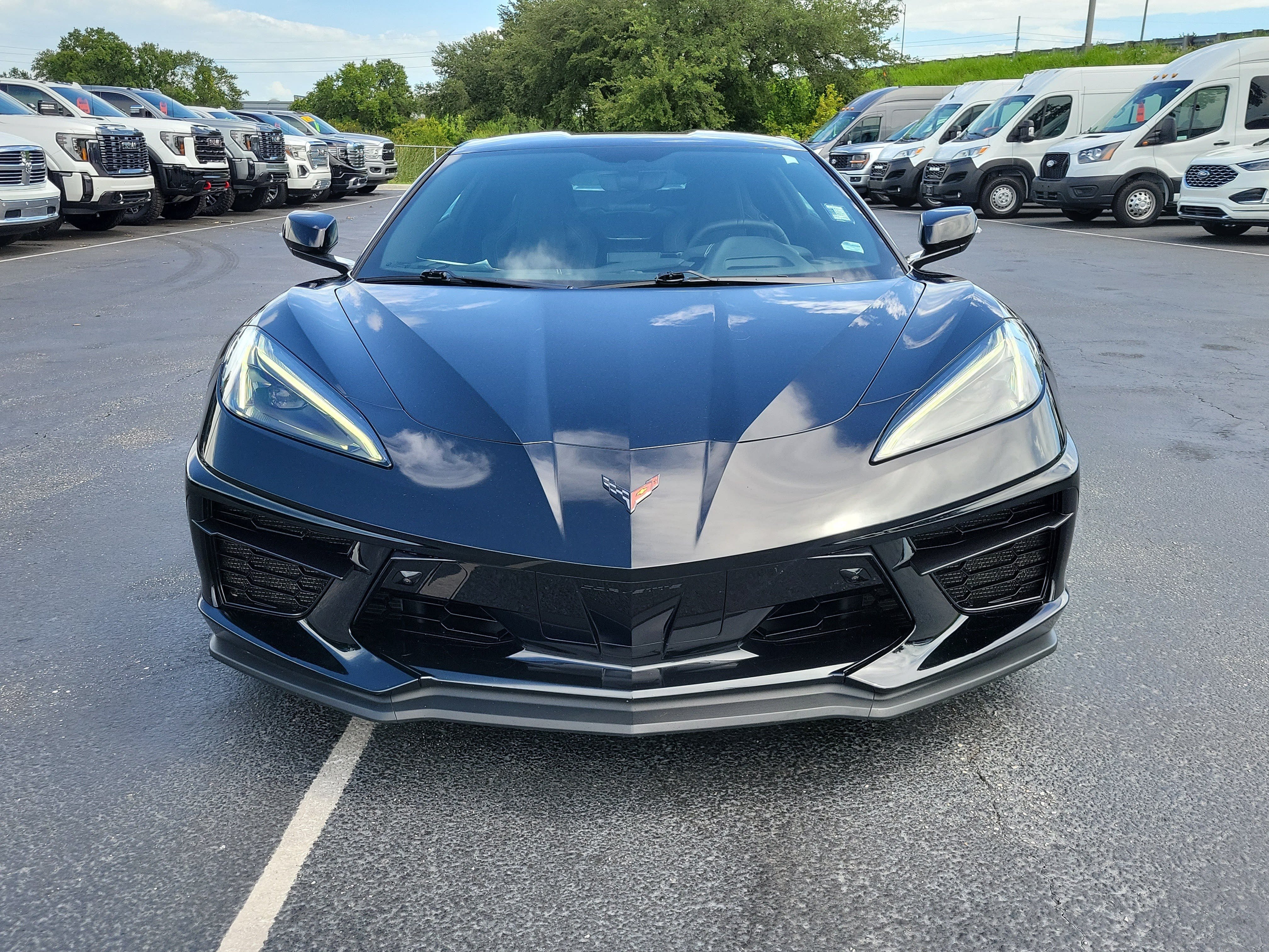 Used 2023 Chevrolet Corvette Stingray Preferred Cpe w/ Z51 Performance Package RWD image 2