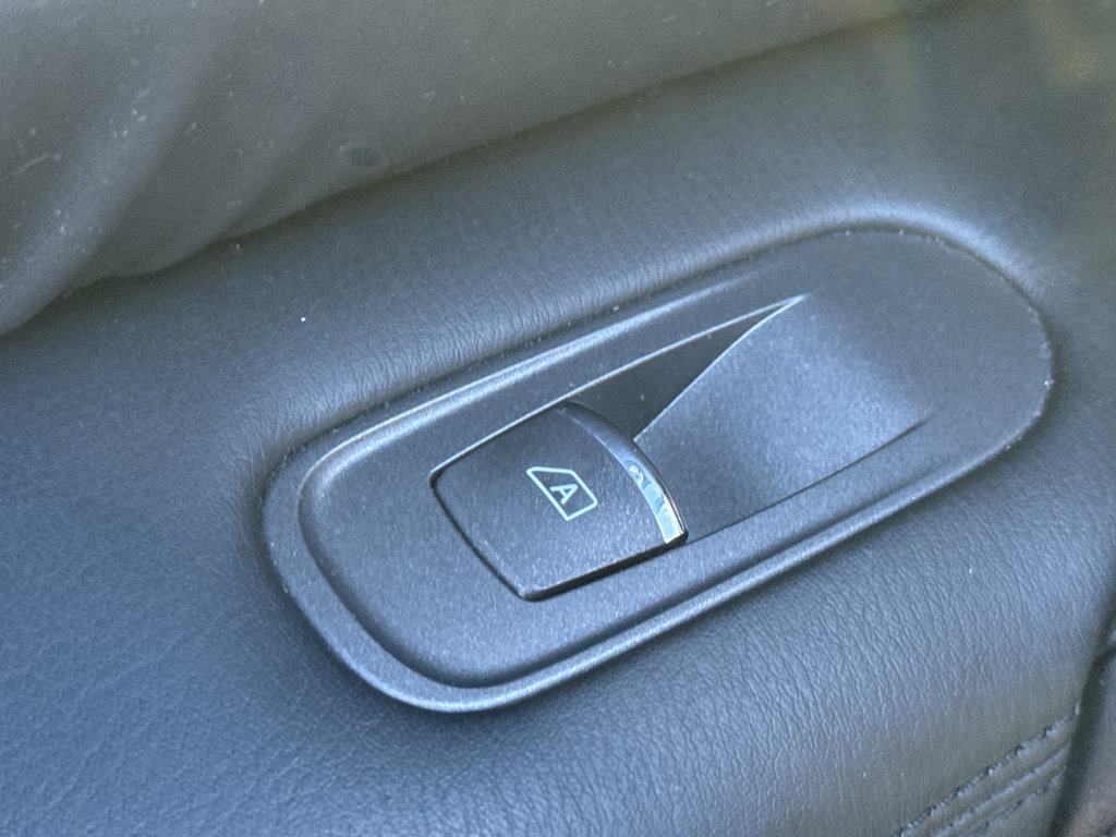 Certified 2021 Nissan Armada SV w/ SV Appearance Package image 30