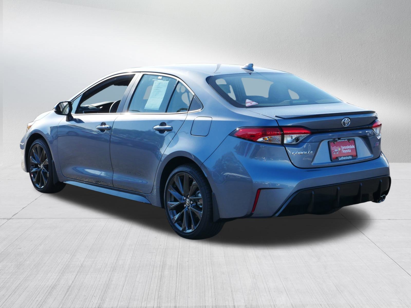 Certified 2025 Toyota Corolla SE image 5