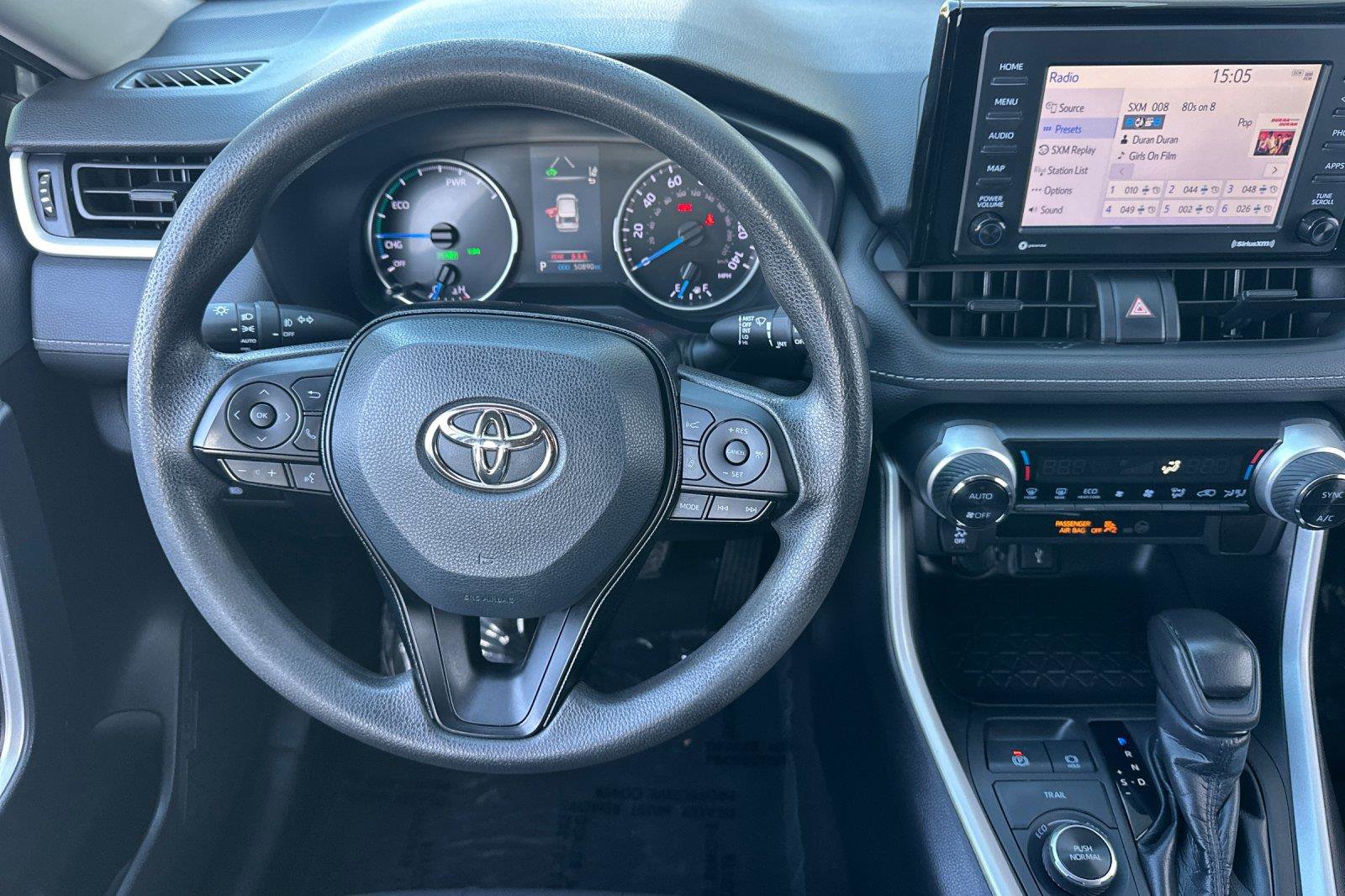 Used 2021 Toyota RAV4 XLE w/ Carpet Mat Package (TMS) image 13