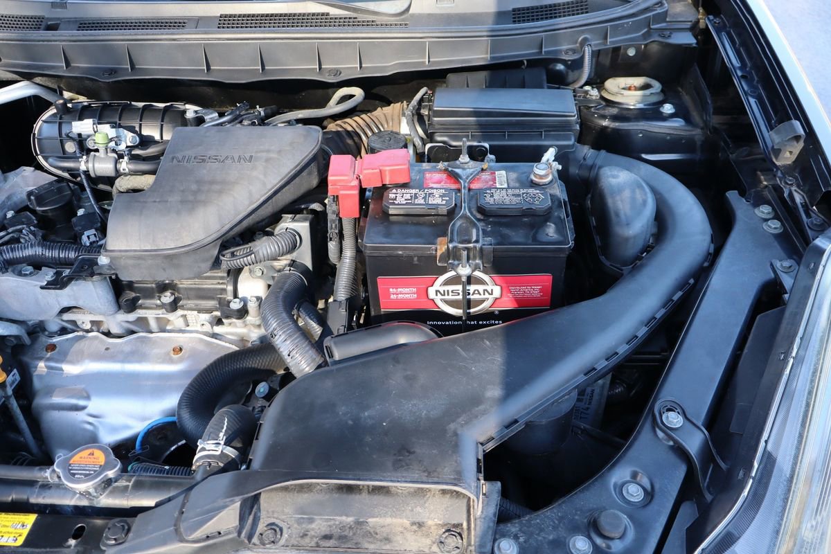 Used 2014 Nissan Rogue S image 38