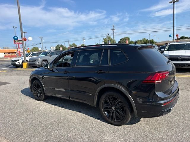 Used 2022 Volkswagen Tiguan SE R-Line FWD image 6